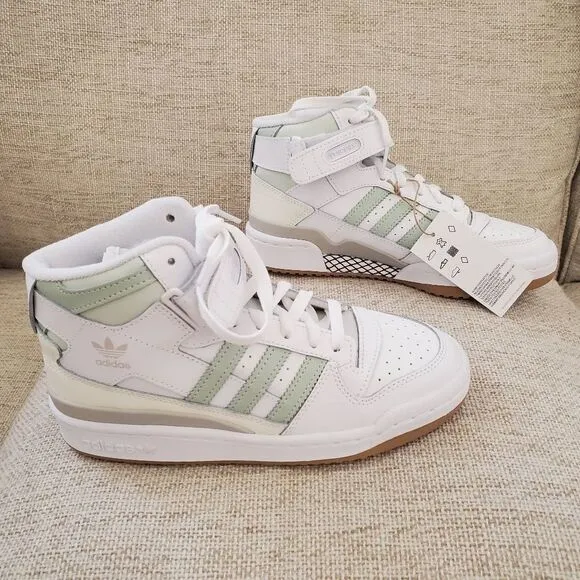 ✨ ADIDAS ✨ Forum Mid Sneaker in White/ Linen Green - [Women's size 5]