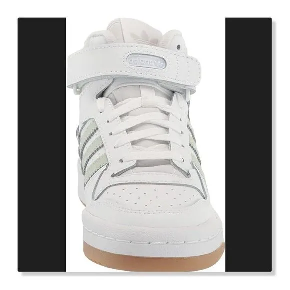 ✨ ADIDAS ✨ Forum Mid Sneaker in White/ Linen Green - [Women's size 5]