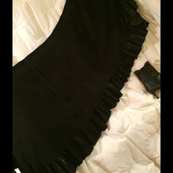 ✂️$✂️ GROWNBEANS Black Wrap Suede Ruffle Skirt