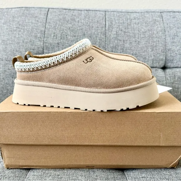 🍂 New UGG Tazz Platform Slipper Sand
