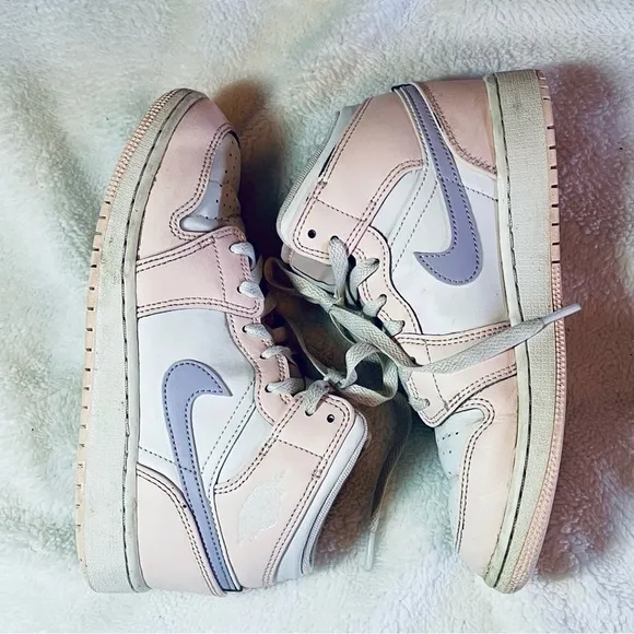 🔥 NIKE Air Jordan 1 Mid – Pink Wash/Frost-White (GS 4Y / Women’s 5.5) 🔥