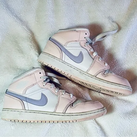 🔥 NIKE Air Jordan 1 Mid – Pink Wash/Frost-White (GS 4Y / Women’s 5.5) 🔥