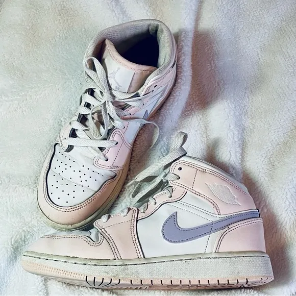 🔥 NIKE Air Jordan 1 Mid – Pink Wash/Frost-White (GS 4Y / Women’s 5.5) 🔥