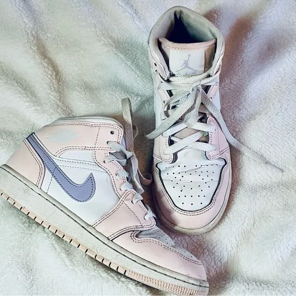 🔥 NIKE Air Jordan 1 Mid – Pink Wash/Frost-White (GS 4Y / Women’s 5.5) 🔥