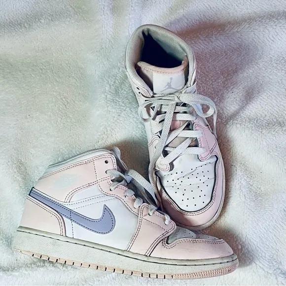 🔥 NIKE Air Jordan 1 Mid – Pink Wash/Frost-White (GS 4Y / Women’s 5.5) 🔥