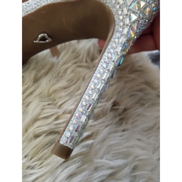 🆕⭐ Thalia Sodi Crystal rhinestone embellished heels