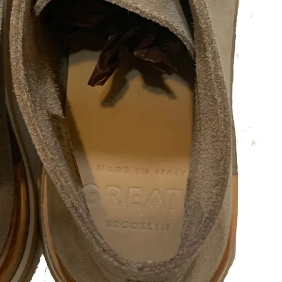 10.5  / GREATS Suede Chukka Boots