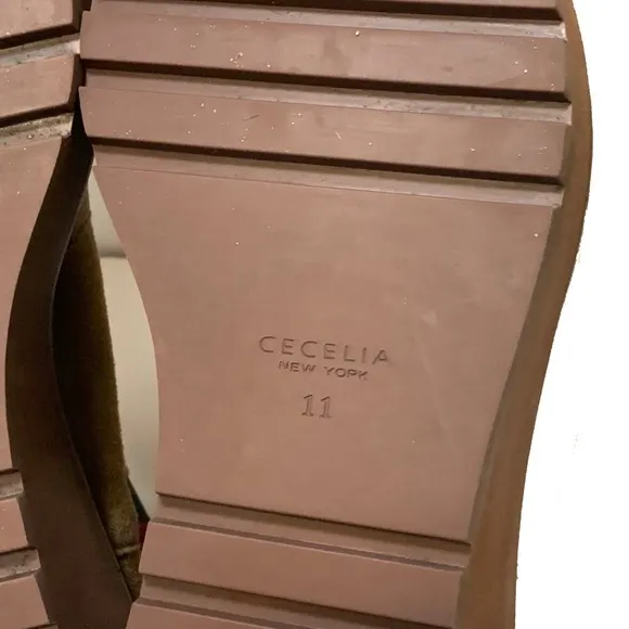 11 / cecelia new york women’s Suede boots