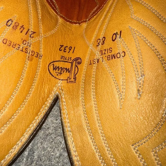 $189 Retail JUSTIN 1632 Brown Tan Classic Western Cowboy Boots Mens 10 EE