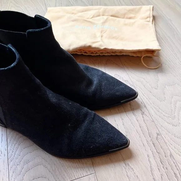 Acne Studios Suede Jensen Boots
