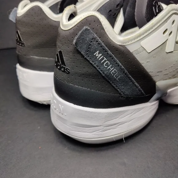 Adidas D.O.N. Issue 4 Basketball Black White Sneaker Mens Shoes Size 13