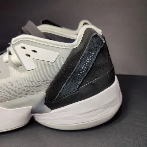Adidas D.O.N. Issue 4 Basketball Black White Sneaker Mens Shoes Size 13