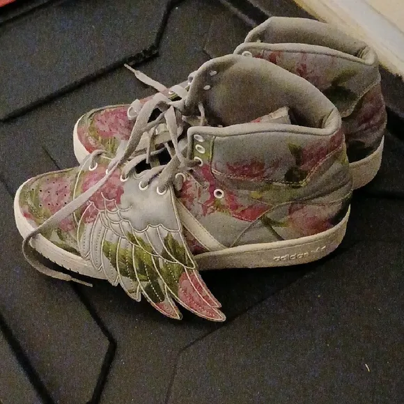 Adidas Floral Wing Sneakers - Gray and Pink