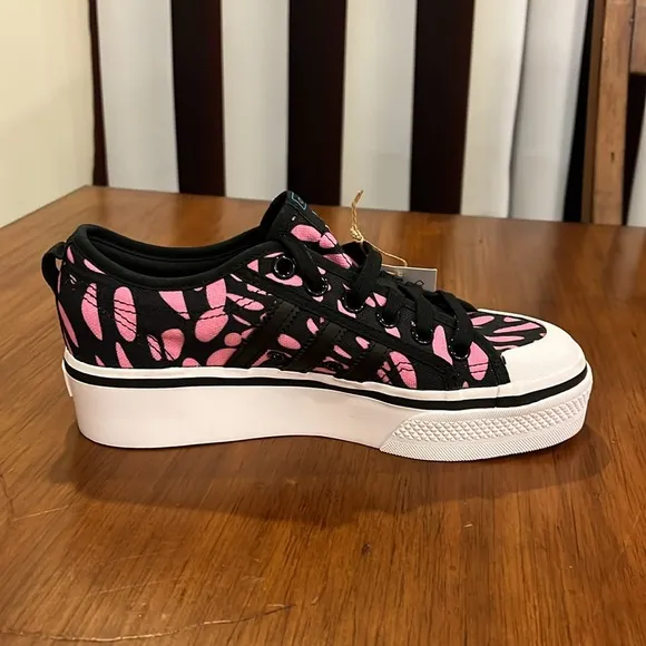 Adidas Nizza Platform Shoes Sneakers new black pink HQ1859 Women’s Size 7.5