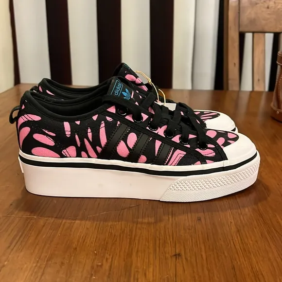 Adidas Nizza Platform Shoes Sneakers new black pink HQ1859 Women’s Size 7.5
