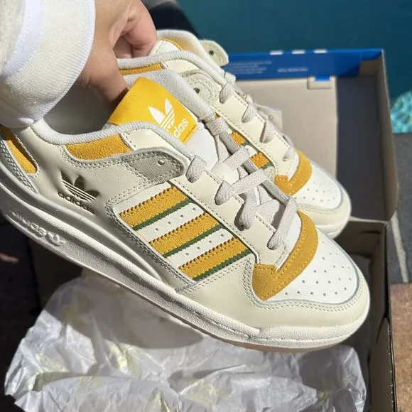 Adidas Originals Forum Low Ivory Men's Athletic Shoes FZ6271
