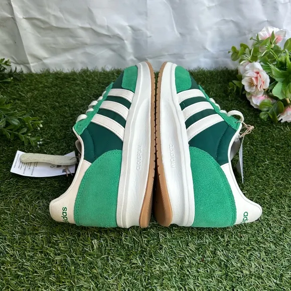 ADIDAS Run 70s 2.0 Womens Shoes Green size 8.5 NEW