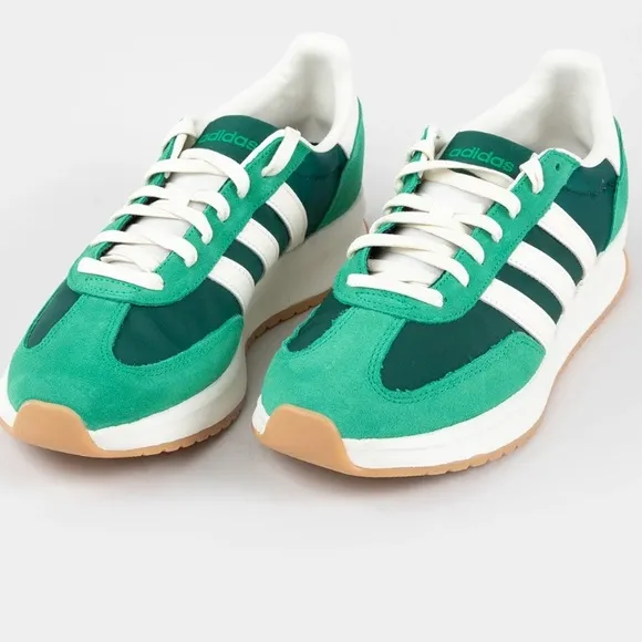 ADIDAS Run 70s 2.0 Womens Shoes Green size 8.5 NEW