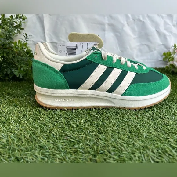 ADIDAS Run 70s 2.0 Womens Shoes Green size 8.5 NEW