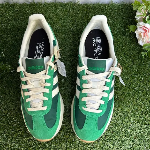 ADIDAS Run 70s 2.0 Womens Shoes Green size 8.5 NEW