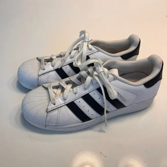 Adidas Superstar Men's White &amp; Black Lace Up Sneaker Shoes Size 8
