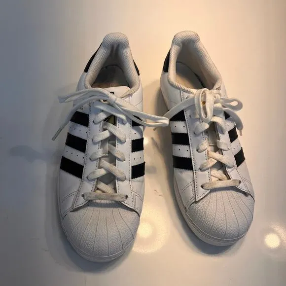 Adidas Superstar Men's White &amp; Black Lace Up Sneaker Shoes Size 8