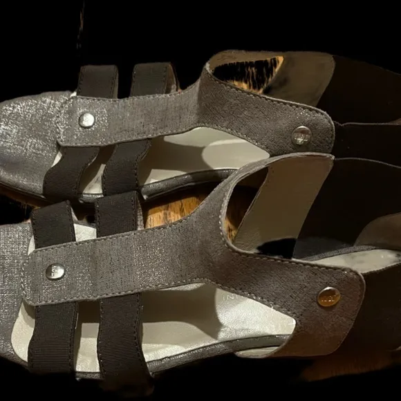 AGL Gladiator Sandals Slip On Metallic Bronze Stretchy Strap Comfy‎ Shoes 37.5