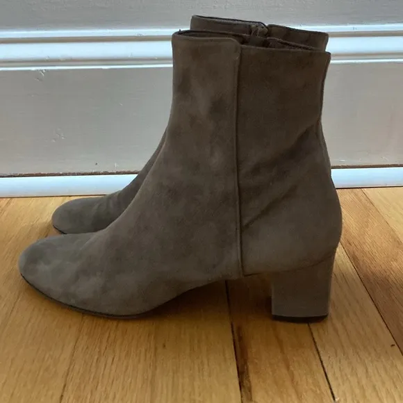 AGL Size 40 Womens Size 10 Suede Pewter Gray Taupe Block Heel Bootie Neutral