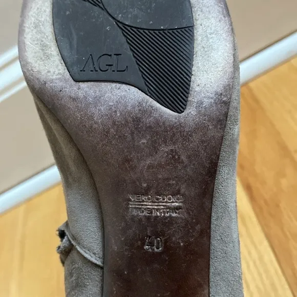 AGL Size 40 Womens Size 10 Suede Pewter Gray Taupe Block Heel Bootie Neutral