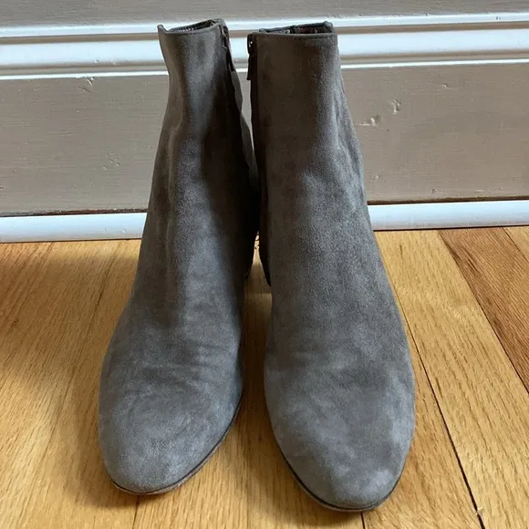 AGL Size 40 Womens Size 10 Suede Pewter Gray Taupe Block Heel Bootie Neutral
