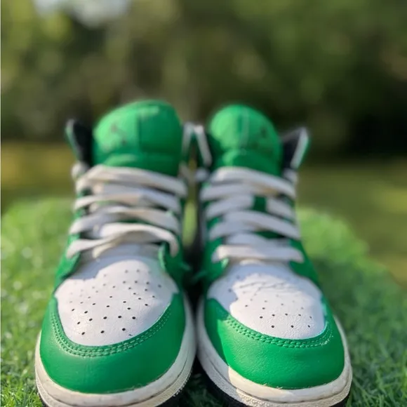 Air Jordan 1 Mid Lucky Green Youth Size GS Retro
