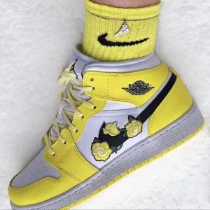 Air Jordan 1 Mid SE GS 'Rose Patch Dynamic