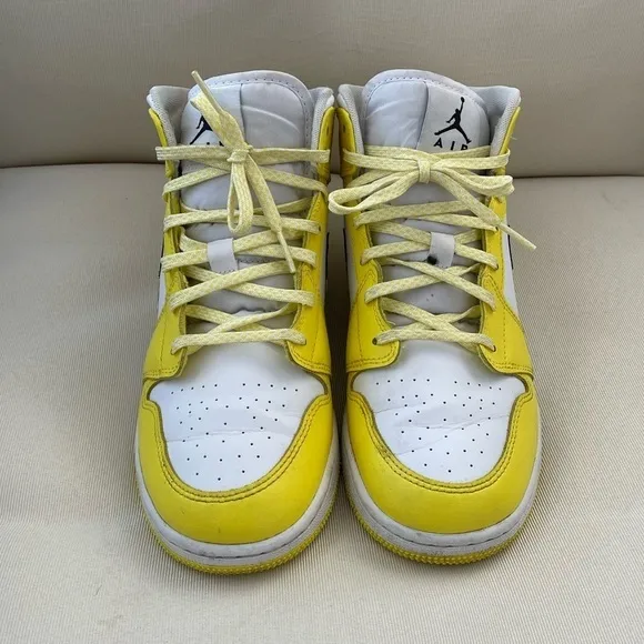 Air Jordan 1 Mid SE GS 'Rose Patch Dynamic