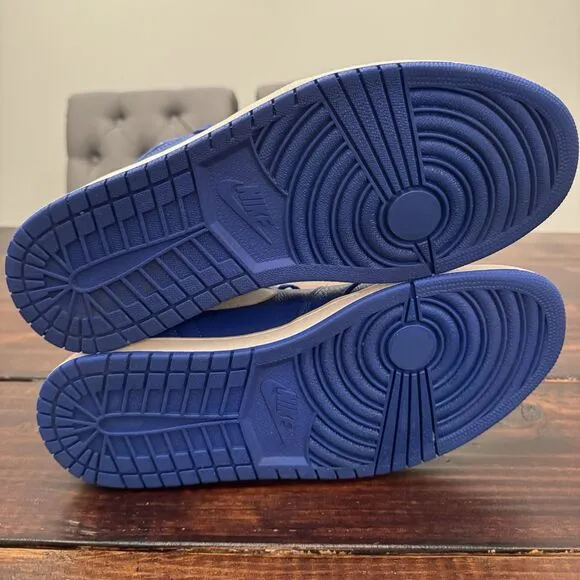Air Jordan 1 Retro High Hyper Royal Shoes