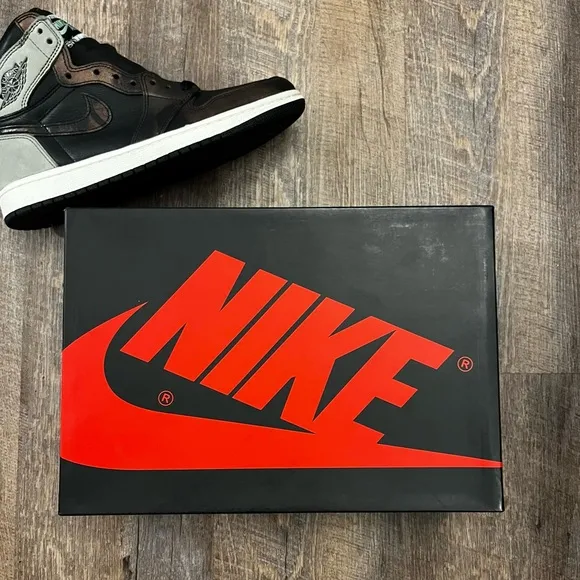 Air Jordan 1 Retro High OG Patina Fresh Mint