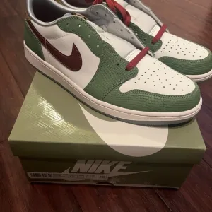 Air Jordan 1 Retro Low Chinese New Year