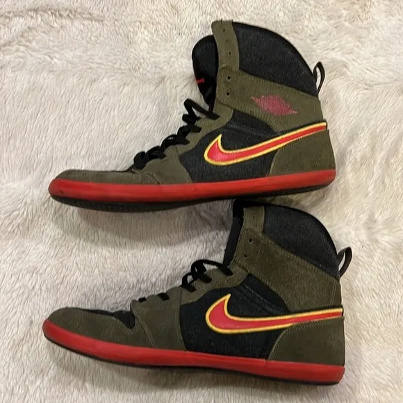 Air Jordan 1 Skinny High GS Black/Fusion Red-Cargo Khaki-Laser Orange 6.5Y
