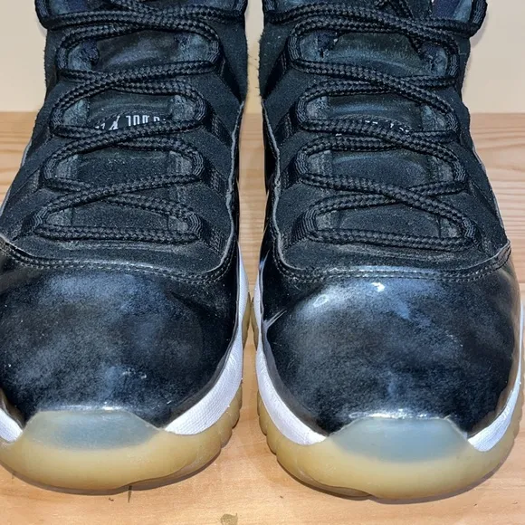 Air Jordan 11 Retro Low Barons Size 10.5