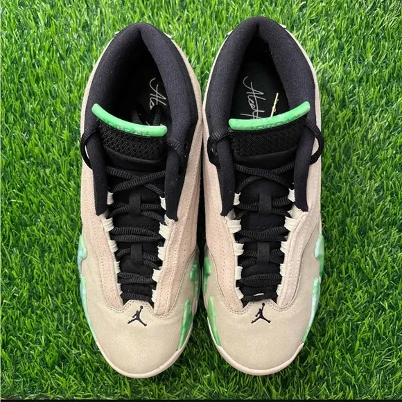 Air Jordan 14 Retro Low Aleali May Fortune