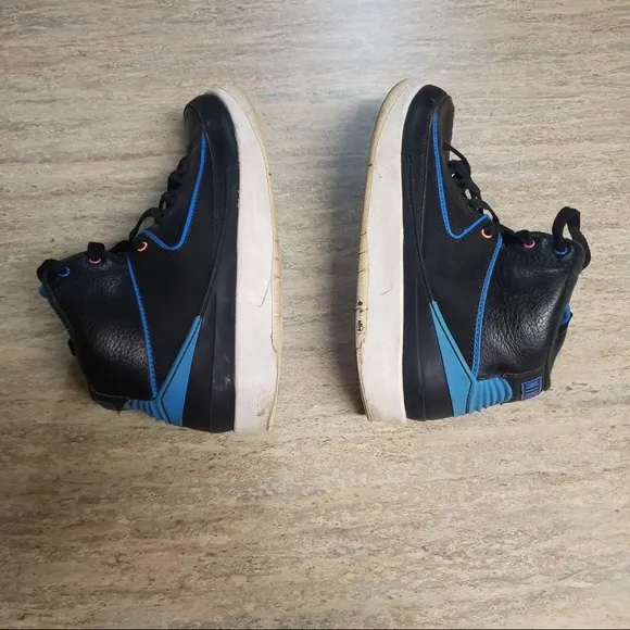 Air Jordan 2 Retro Bg shoes