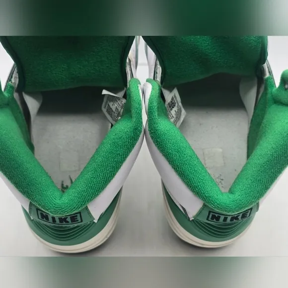 Air Jordan 2 Retro White Lucky Green Sail Size 10.5 Style DR8884-103 With Box