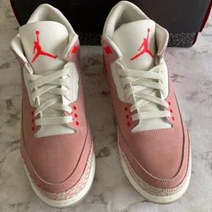 Air Jordan 3 Retro rust pink and crimson size 10 women's shoes