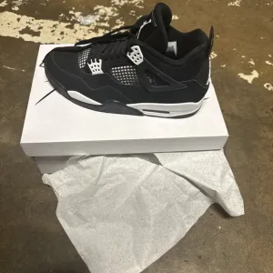 Air Jordan 4 Retro Black and White