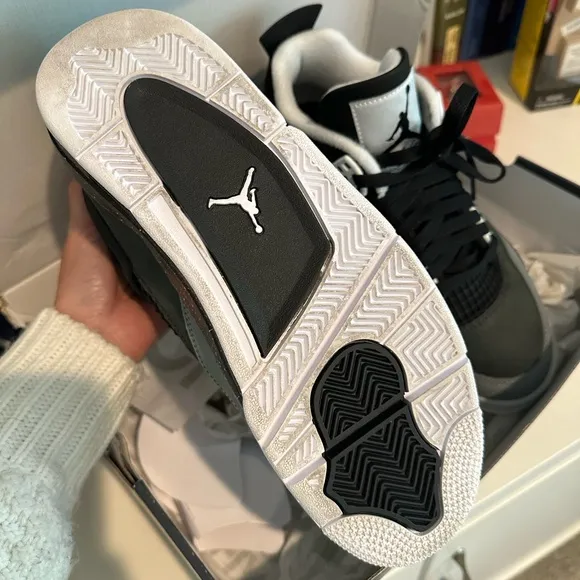 Air Jordan 4 Retro ‘Fear’ 2024