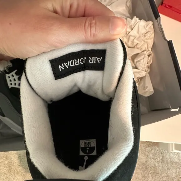 Air Jordan 4 Retro ‘Fear’ 2024