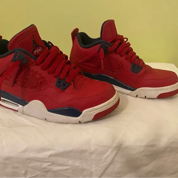 Air Jordan 4 Retro 'FIBA' Youth Size 7