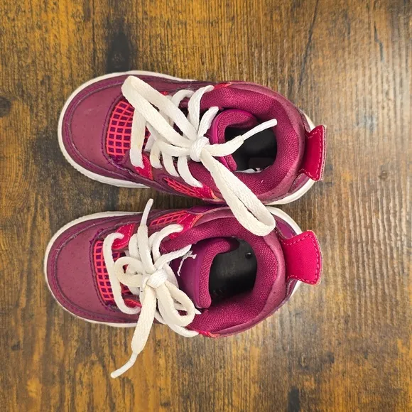 Air Jordan 4 Retro Valentine's Day Toddler Pink White Athletic Shoes Size: 5c