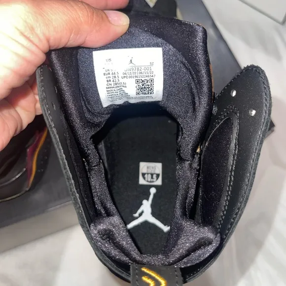 Air Jordan 7 Retro Black Olive