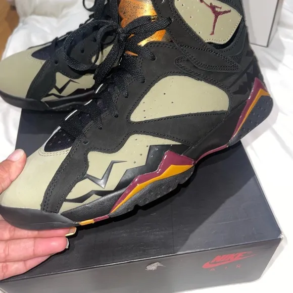 Air Jordan 7 Retro Black Olive