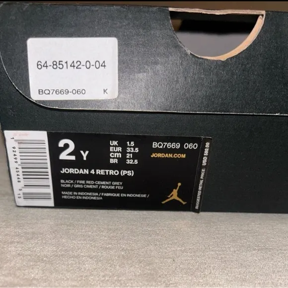 Air Jordan Breds  Retro 4 (PS) Boys size 2